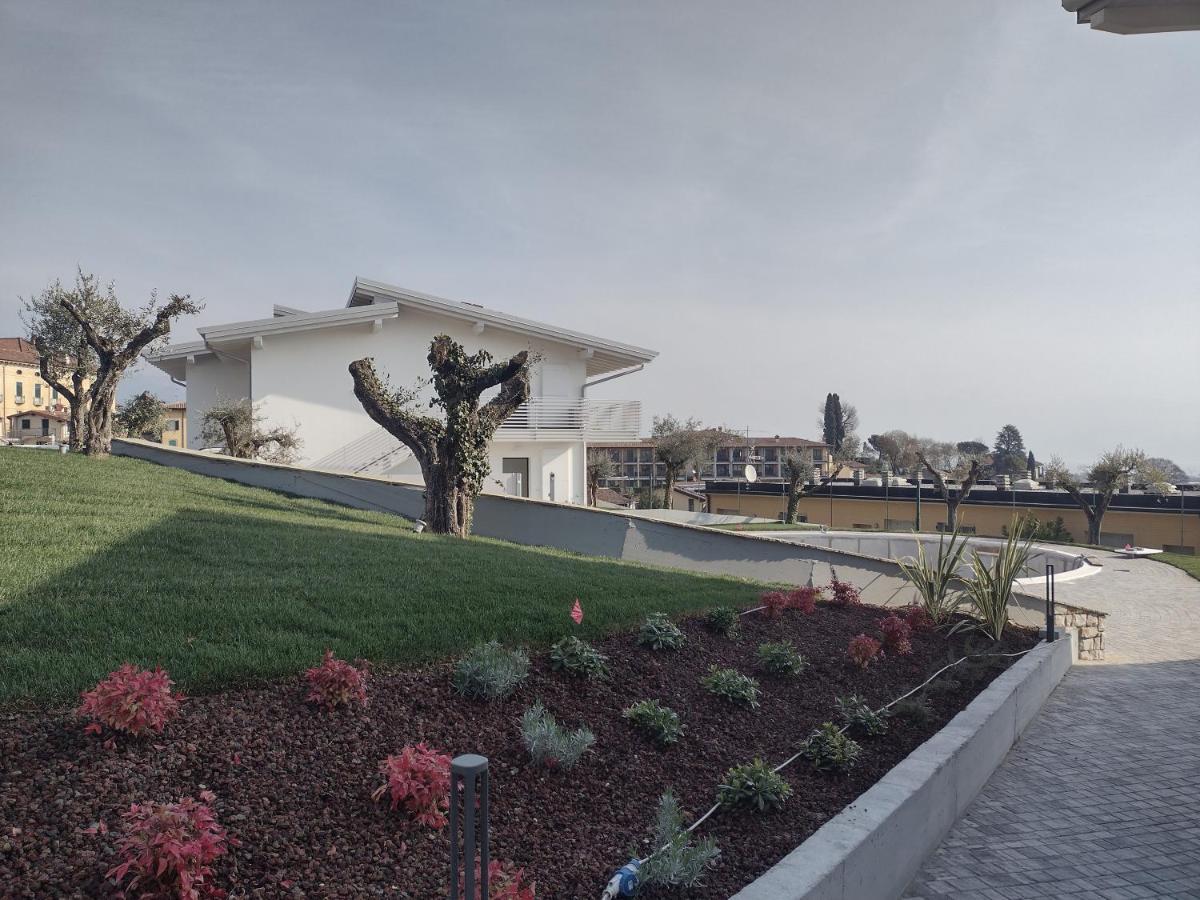 Bilocale In Residence Vista Lago Con Piscina 폴페나체 델 가르다 외부 사진