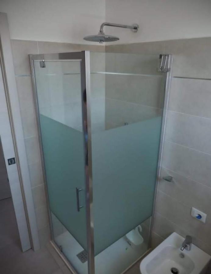 Bilocale In Residence Vista Lago Con Piscina 폴페나체 델 가르다 외부 사진